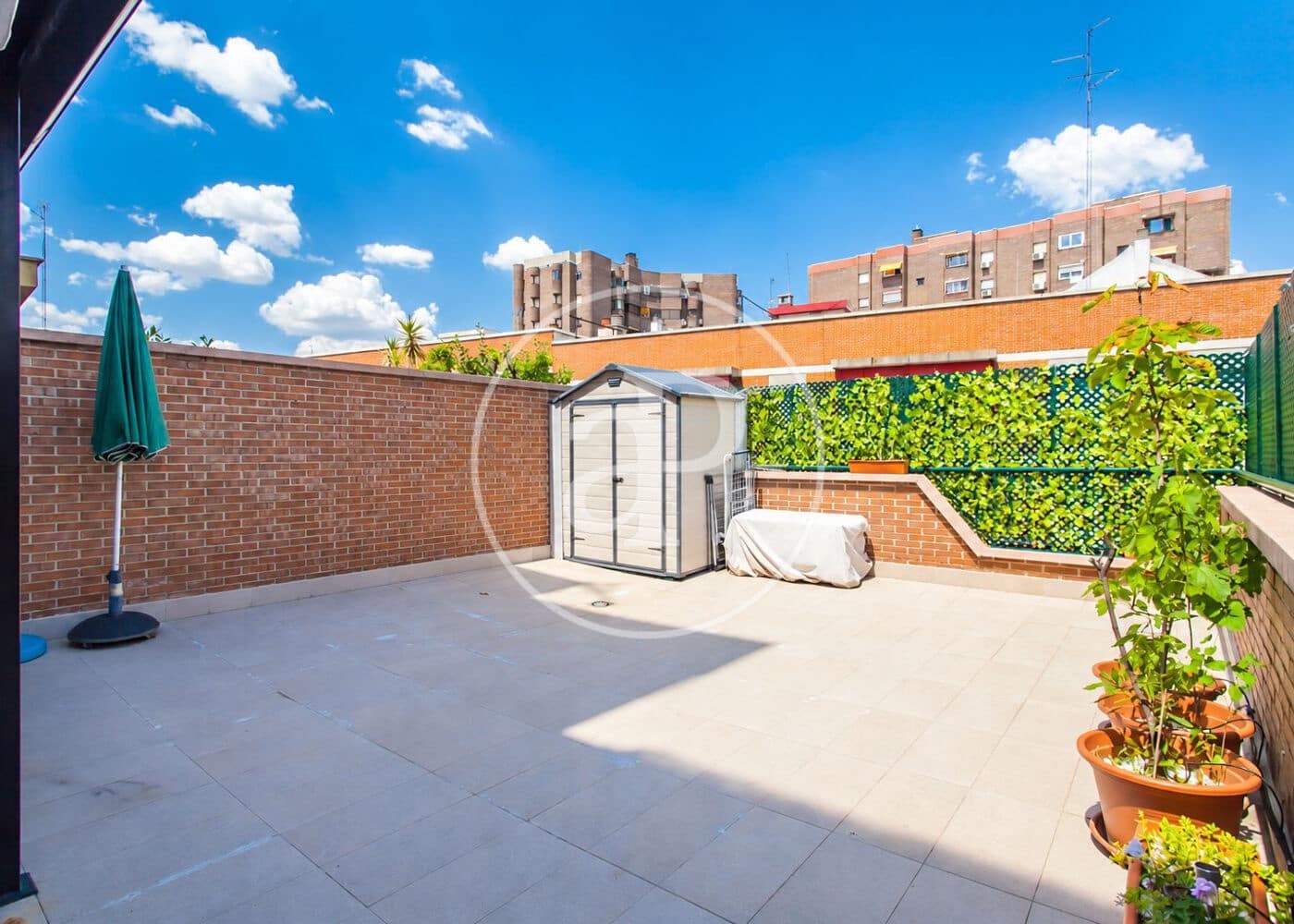 Apartamento de 3 habitaciones en Madrid ciudad en alquiler con piscina garaje - 3.500 € (Ref: 10102490)