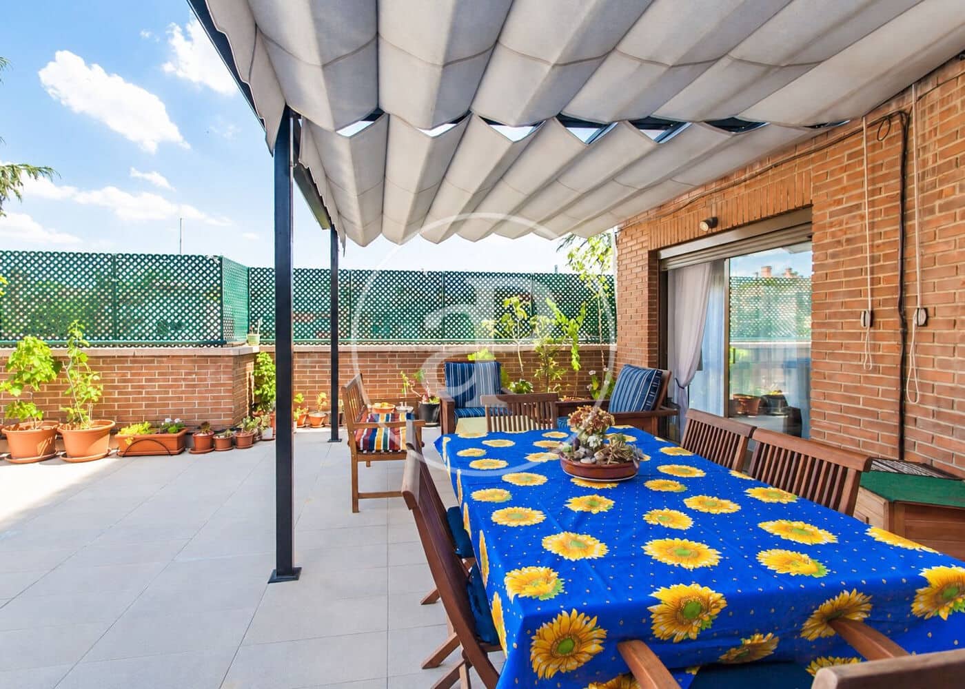 Apartamento de 3 habitaciones en Madrid ciudad en alquiler con piscina garaje - 3.500 € (Ref: 10102490)