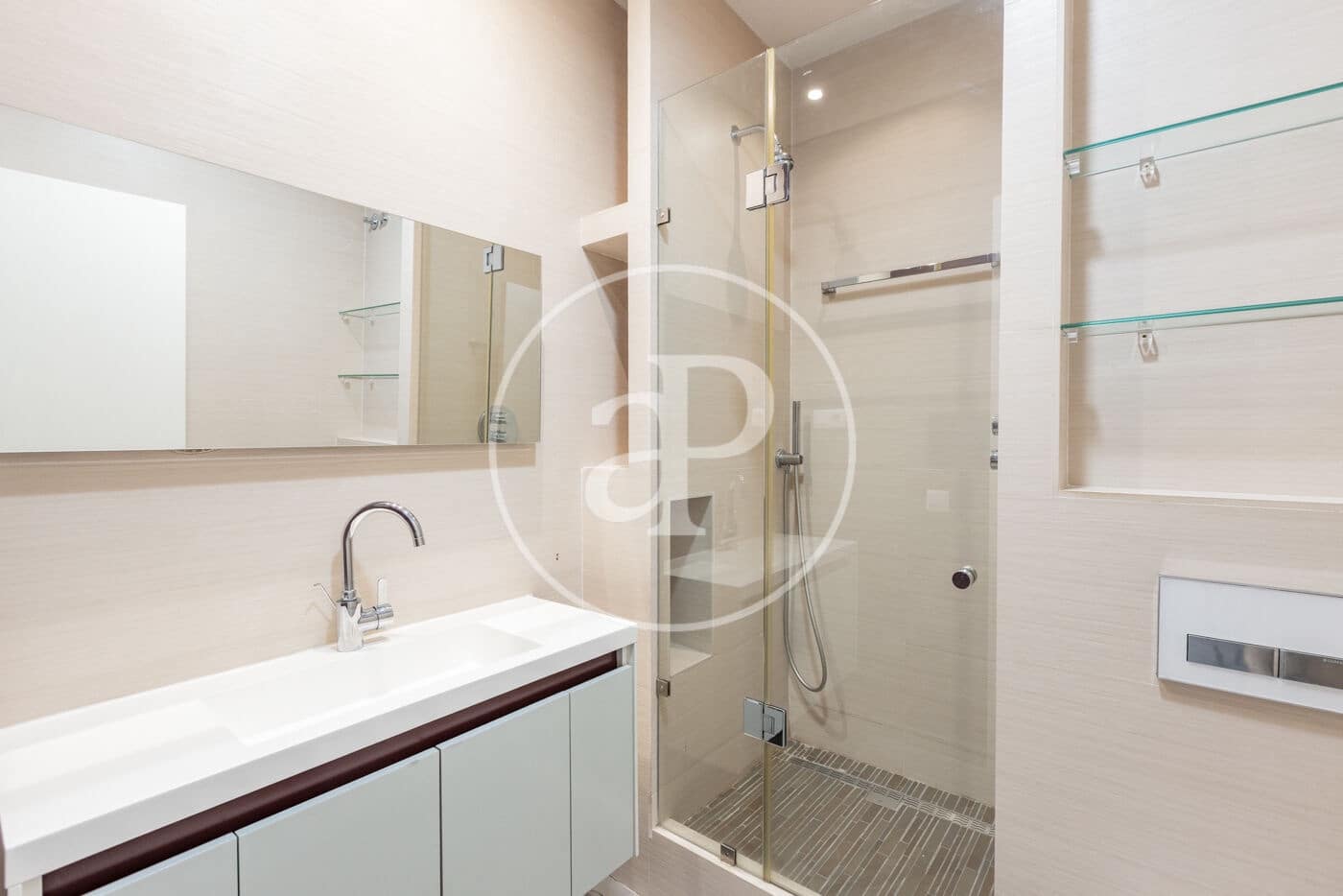 3 sovrum Lägenhet att hyra i Madrid stad med garage - 4 275 € (Ref: 10102491)