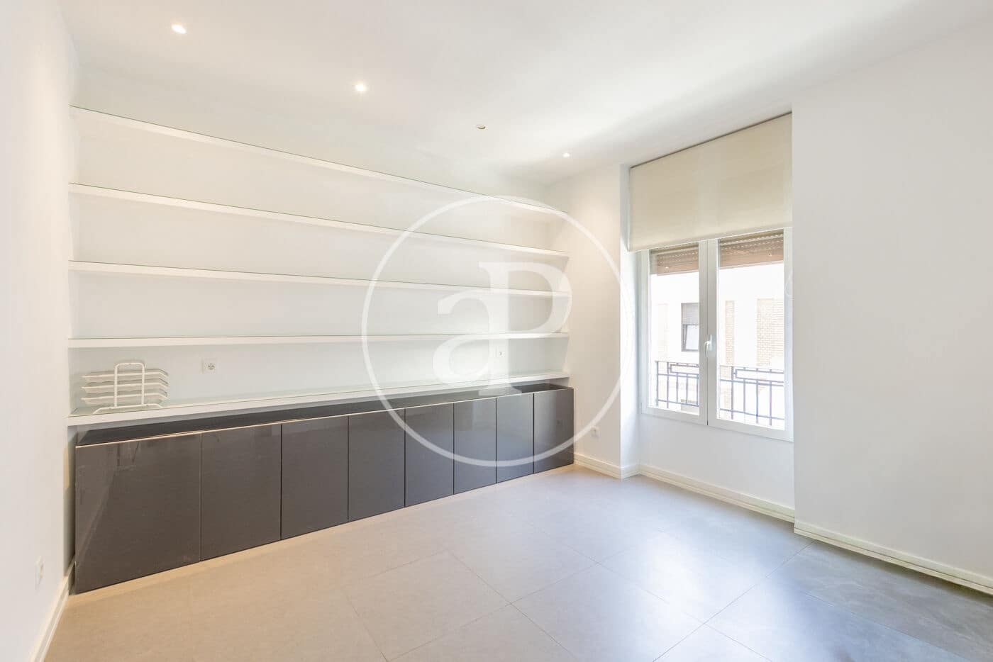 3 sovrum Lägenhet att hyra i Madrid stad med garage - 4 275 € (Ref: 10102491)