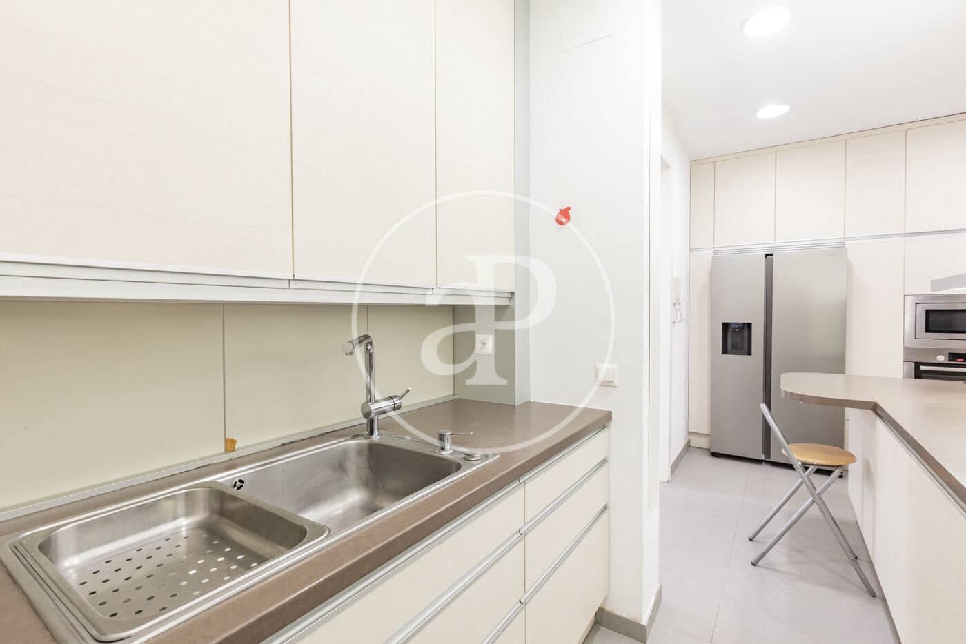 3 sovrum Lägenhet att hyra i Madrid stad med garage - 4 275 € (Ref: 10102491)