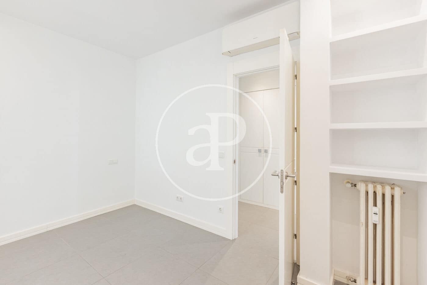 3 sovrum Lägenhet att hyra i Madrid stad med garage - 4 275 € (Ref: 10102491)