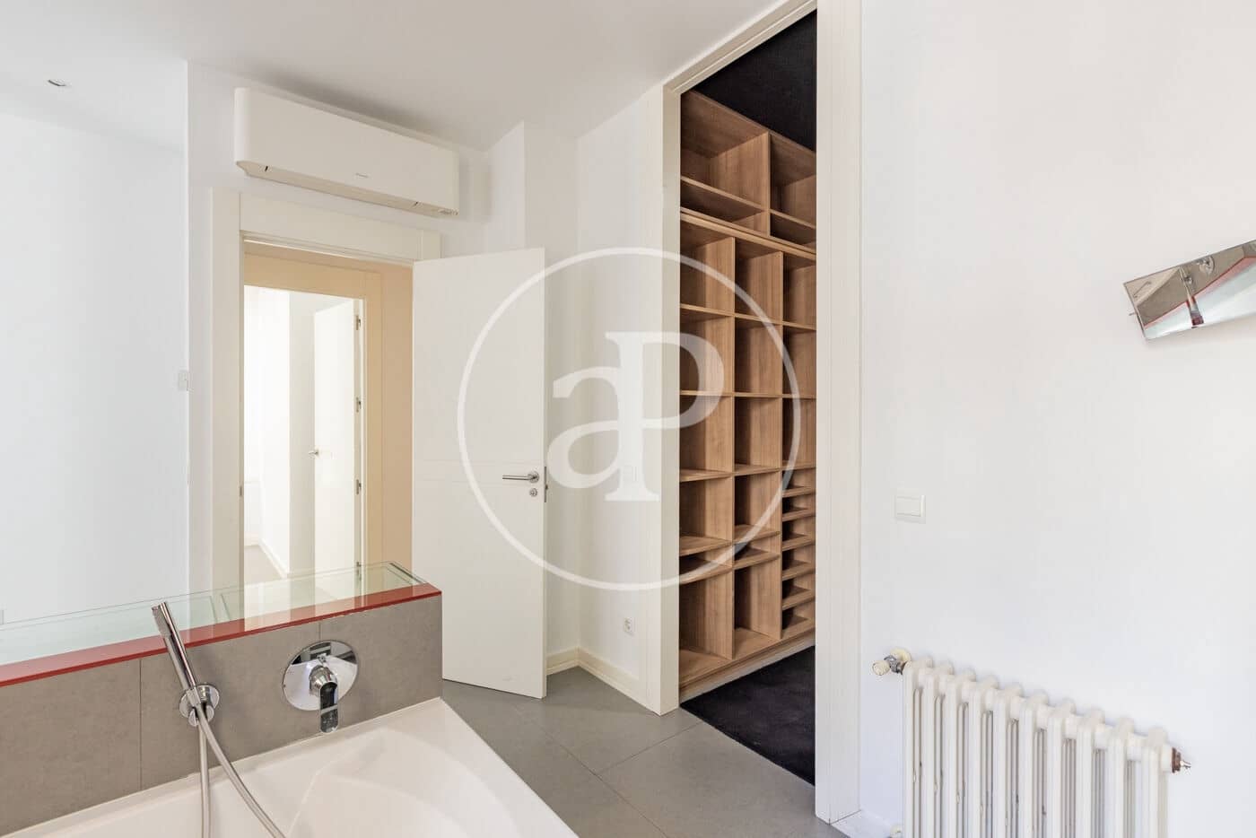 3 sovrum Lägenhet att hyra i Madrid stad med garage - 4 275 € (Ref: 10102491)