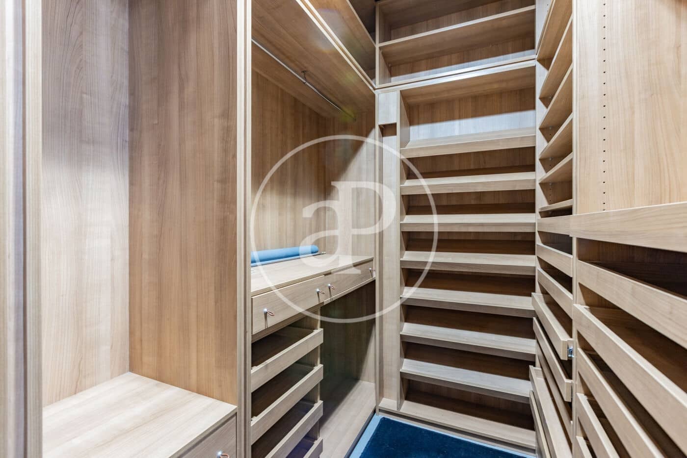 3 sovrum Lägenhet att hyra i Madrid stad med garage - 4 275 € (Ref: 10102491)