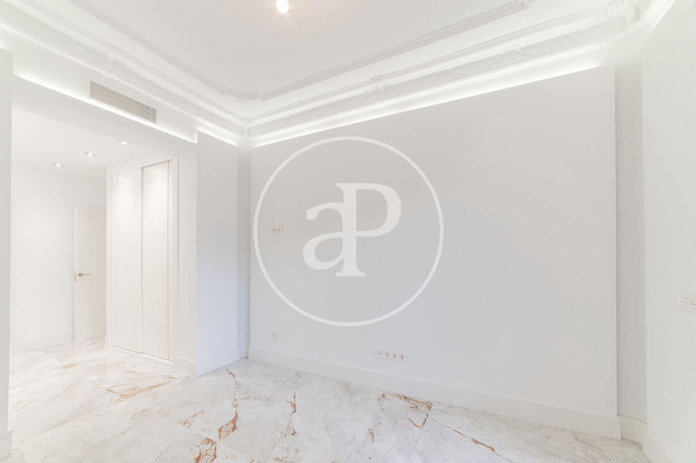 Appartement de 3 chambres à louer à Madrid ville - 4 500 € (Ref: 10102493)