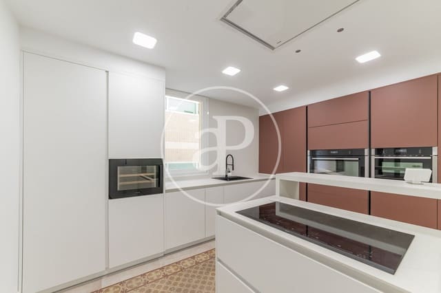 Appartement de 3 chambres à louer à Argüelles, Madrid ville - 4 500 € (Ref: 10102493)