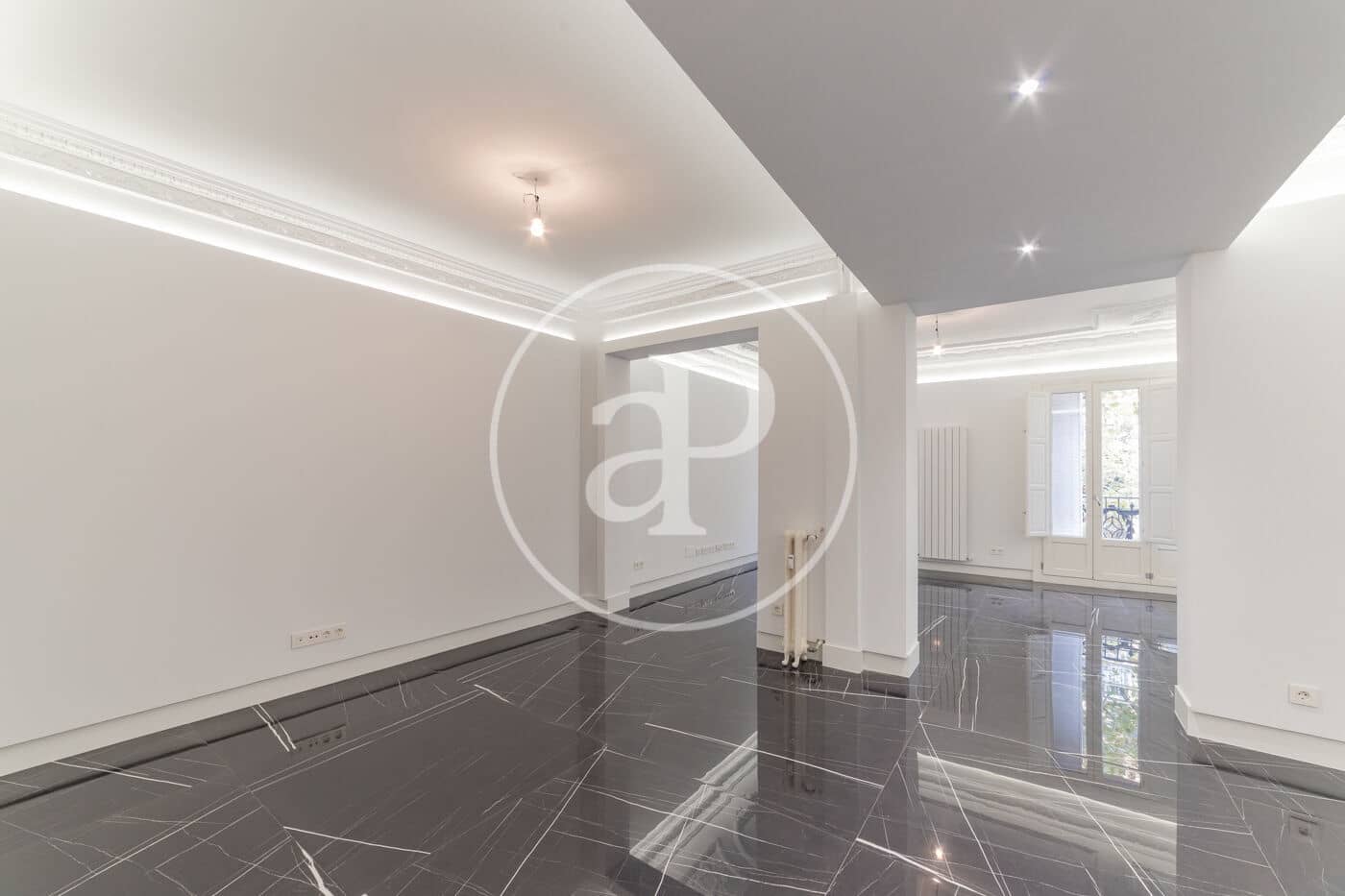 Appartement de 3 chambres à louer à Madrid ville - 4 500 € (Ref: 10102493)