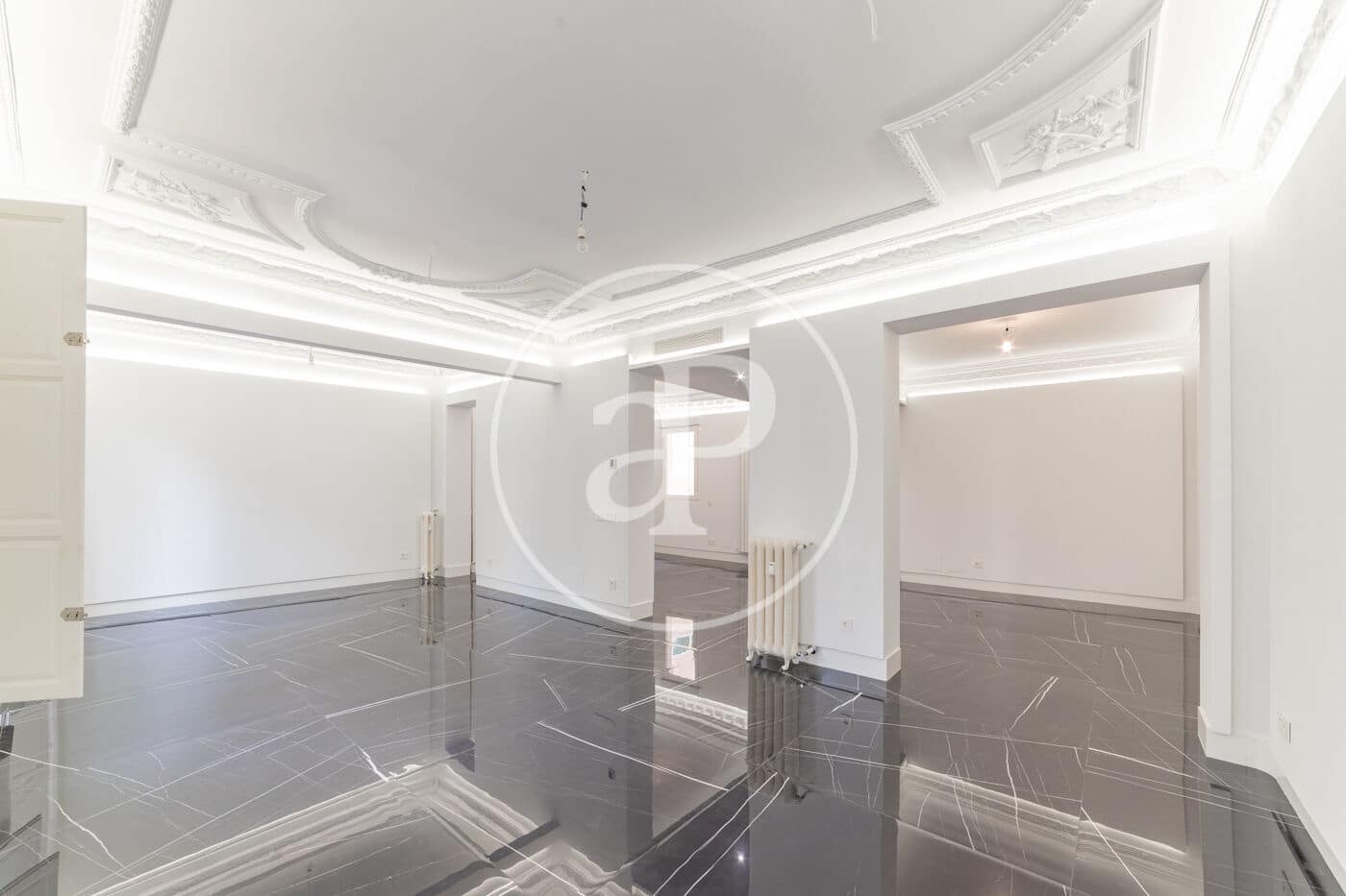 Appartement de 3 chambres à louer à Madrid ville - 4 500 € (Ref: 10102493)