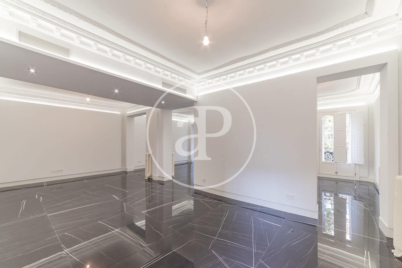 Appartement de 3 chambres à louer à Madrid ville - 4 500 € (Ref: 10102493)