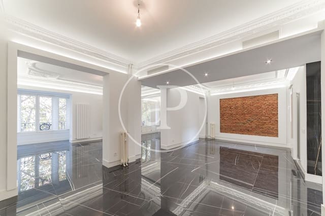 Appartement de 3 chambres à louer à Argüelles, Madrid ville - 4 500 € (Ref: 10102493)