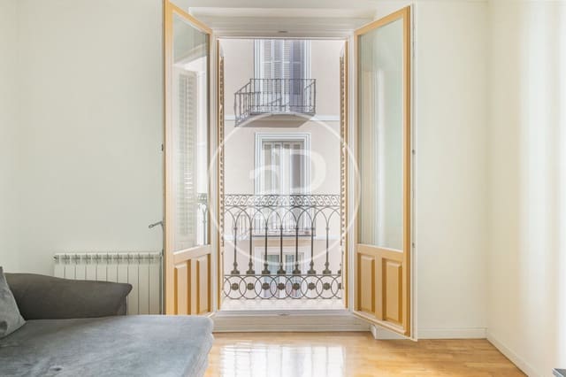 2 quarto Apartamento para venda em Palacio, Madrid cidade com garagem - 750 000 € (Ref: 10102494)