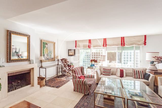 4 sypialnia Willa na sprzedaż w Pozuelo de Alarcón z basenem garażem - 1 240 000 € (Ref: 10102495)