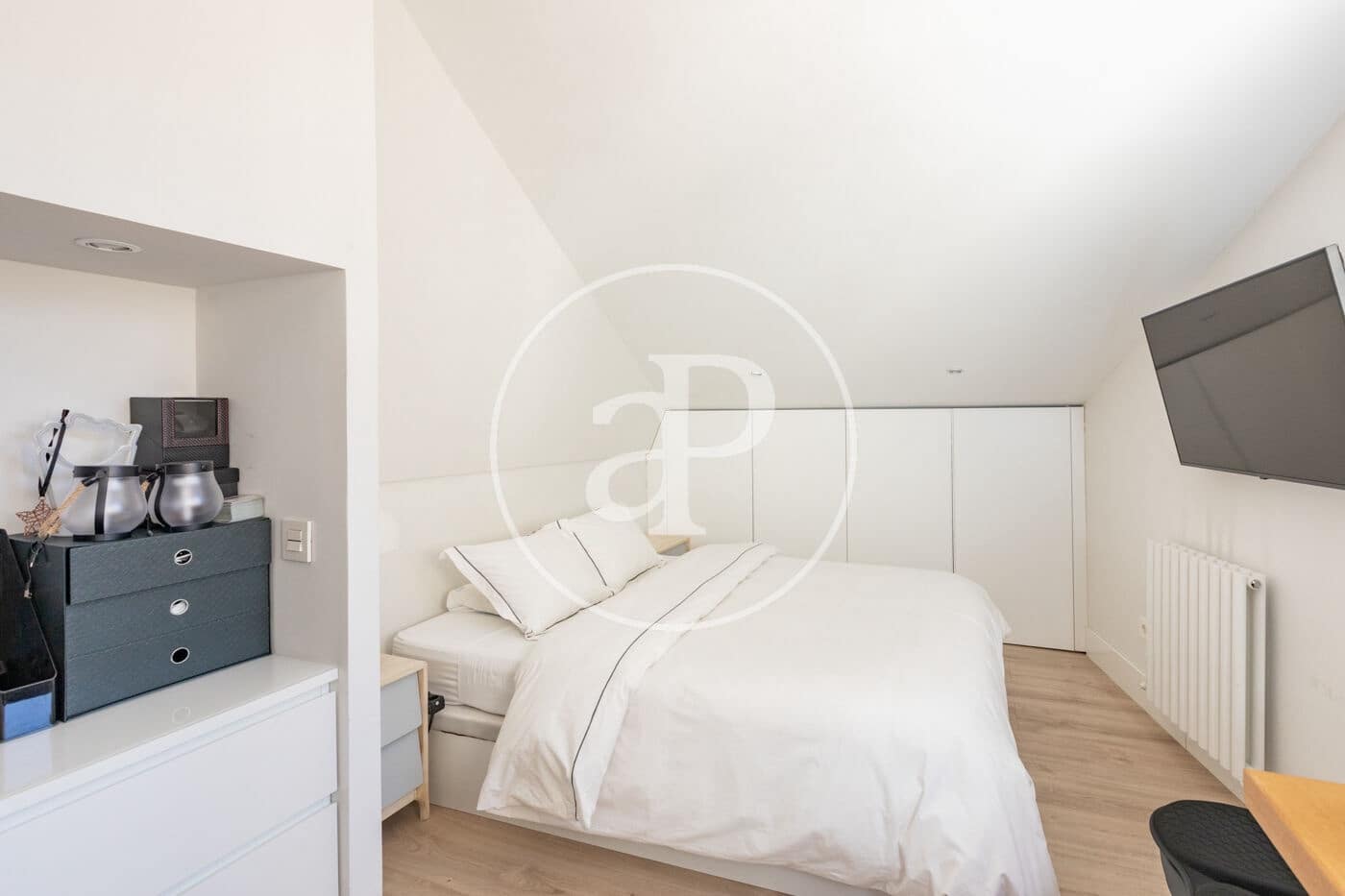 3 bedroom Apartment for sale in La Moraleja with pool garage - € 1,560,000 (Ref: 10109631)