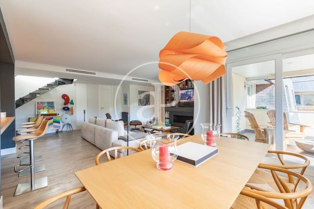 3 bedroom Apartment for sale in La Moraleja, Alcobendas with pool garage - € 1,560,000 (Ref: 10109631)