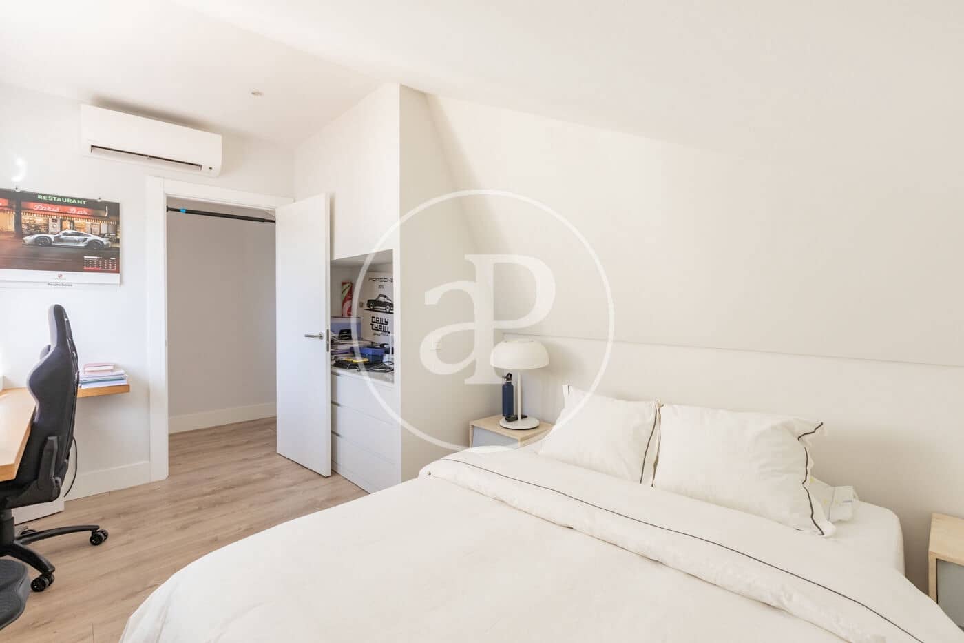 3 bedroom Apartment for sale in La Moraleja with pool garage - € 1,560,000 (Ref: 10109631)
