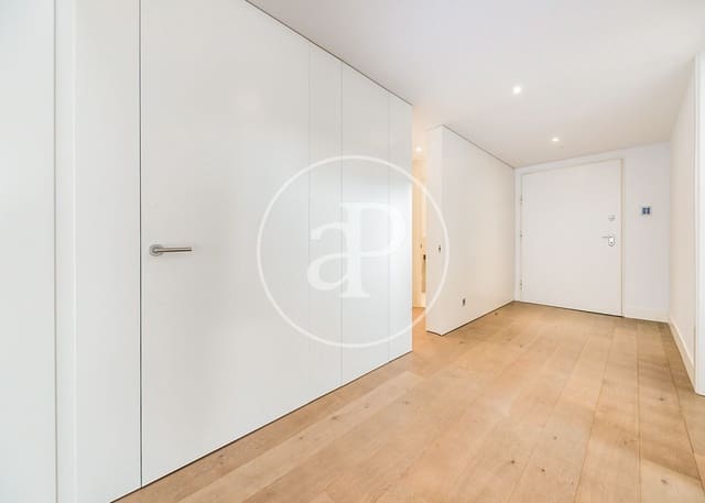 5 bedroom Villa for sale in Ciudad Lineal, Madrid city with pool garage - € 3,500,000 (Ref: 10109632)