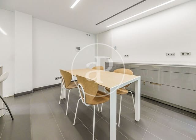 5 bedroom Villa for sale in Ciudad Lineal, Madrid city with pool garage - € 3,500,000 (Ref: 10109632)