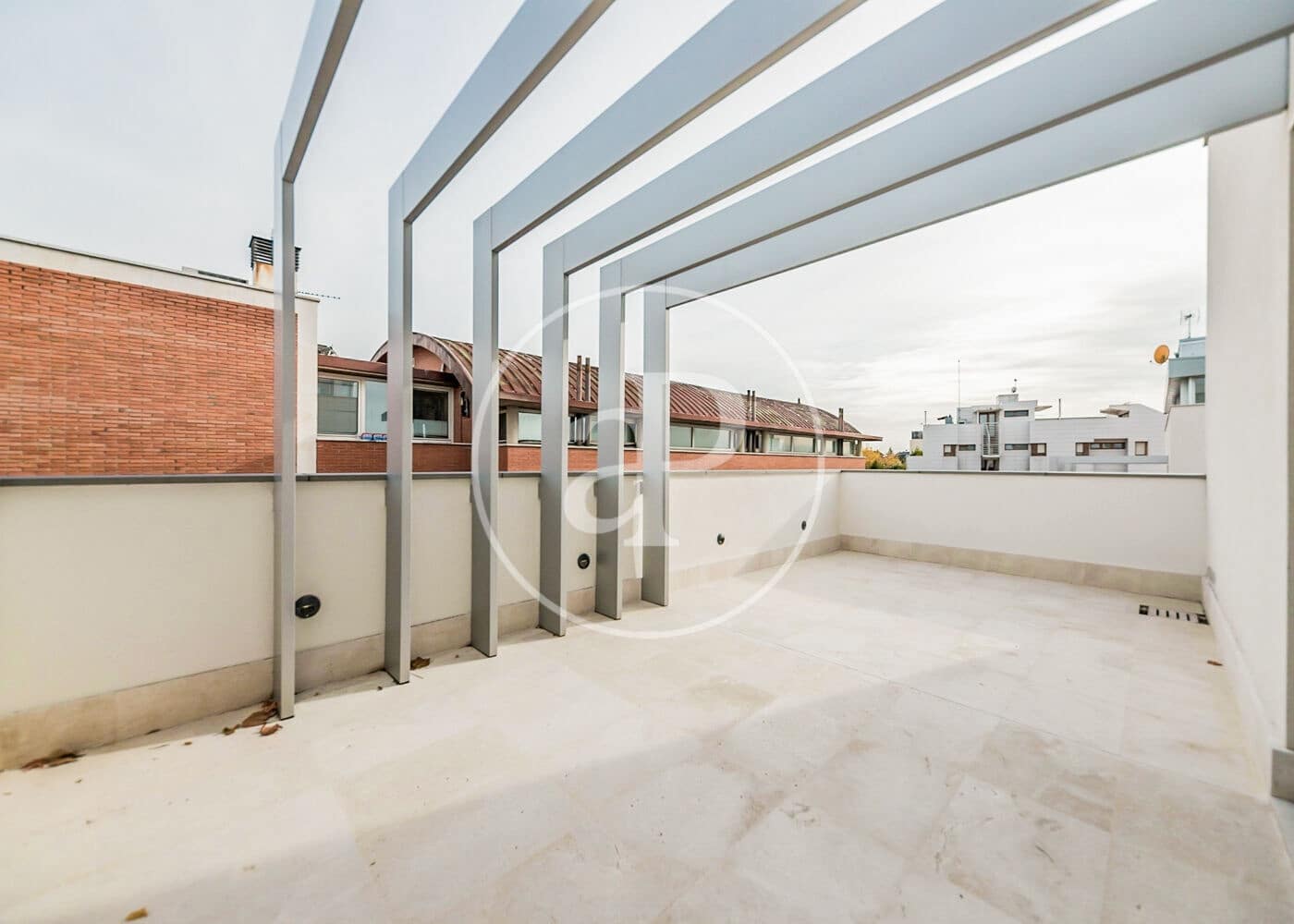 5 bedroom Villa for sale in Madrid city with pool garage - € 3,500,000 (Ref: 10109632)