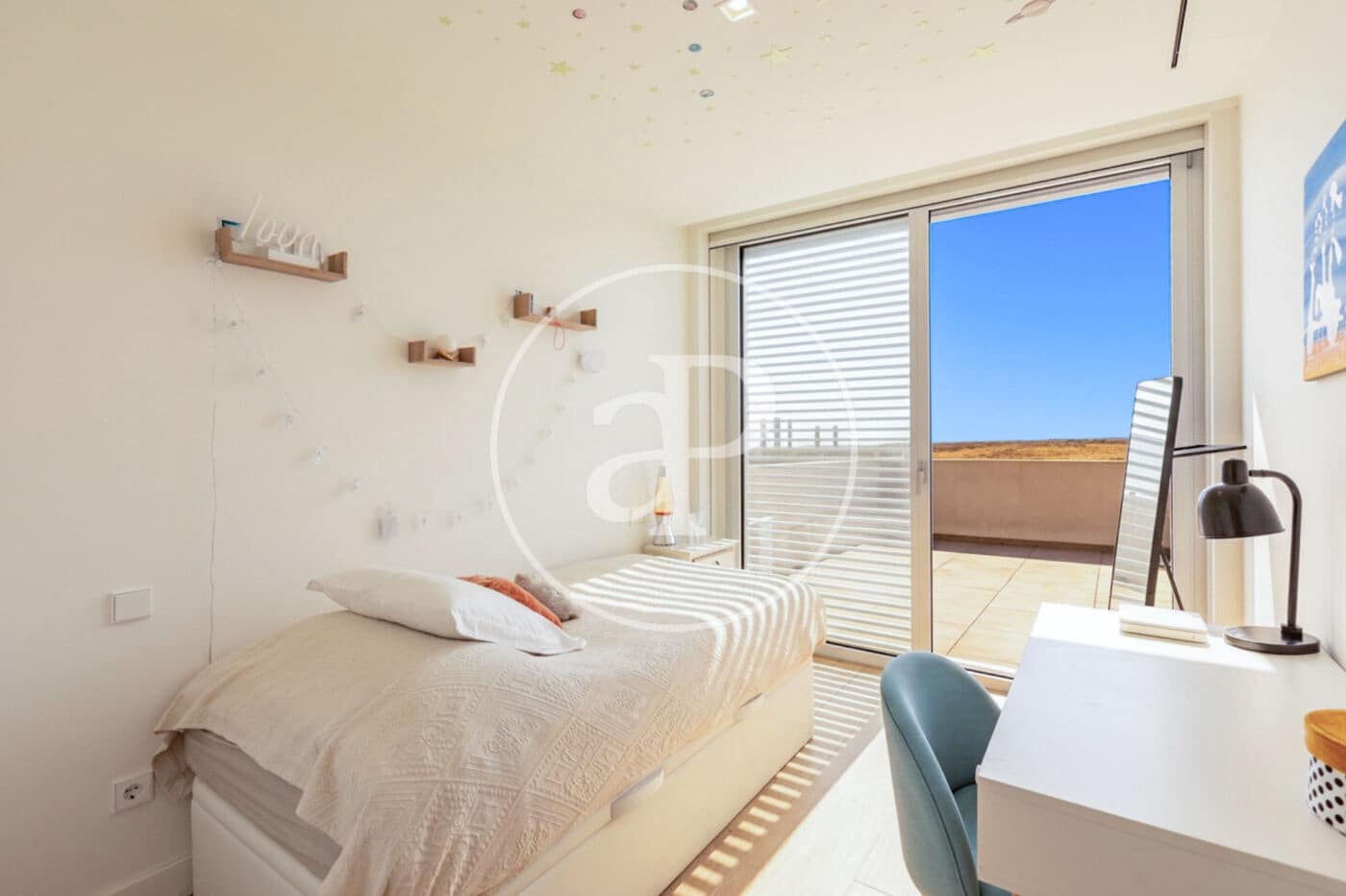 5 bedroom Villa for sale in La Moraleja with pool garage - € 2,180,000 (Ref: 10109635)