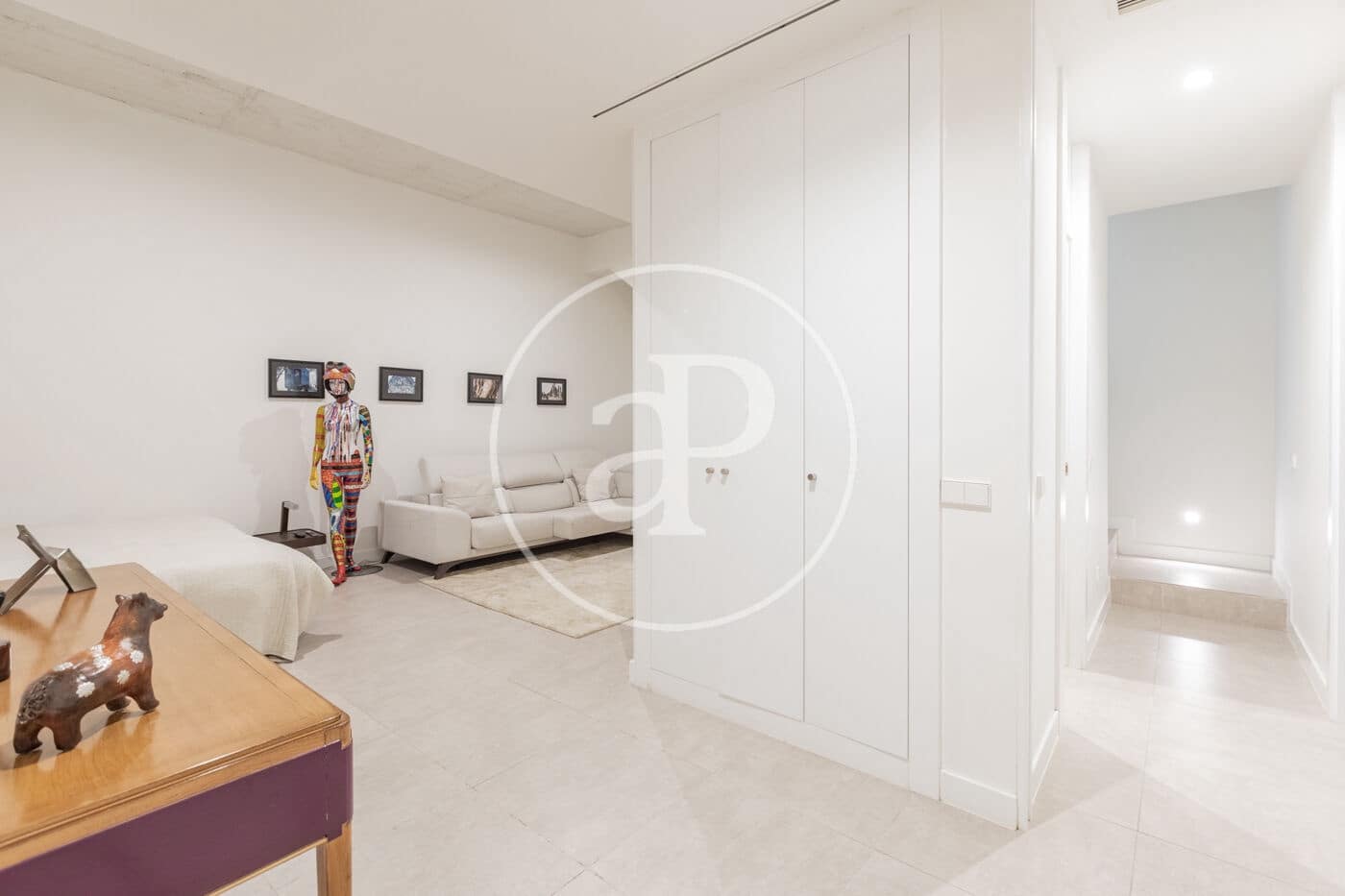 5 bedroom Villa for sale in La Moraleja with pool garage - € 2,180,000 (Ref: 10109635)