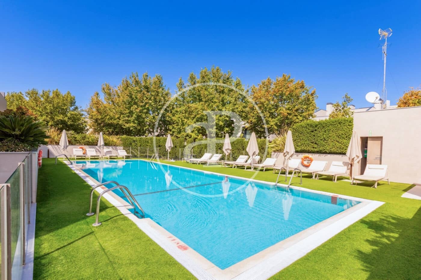 5 bedroom Villa for sale in La Moraleja with pool garage - € 2,180,000 (Ref: 10109635)