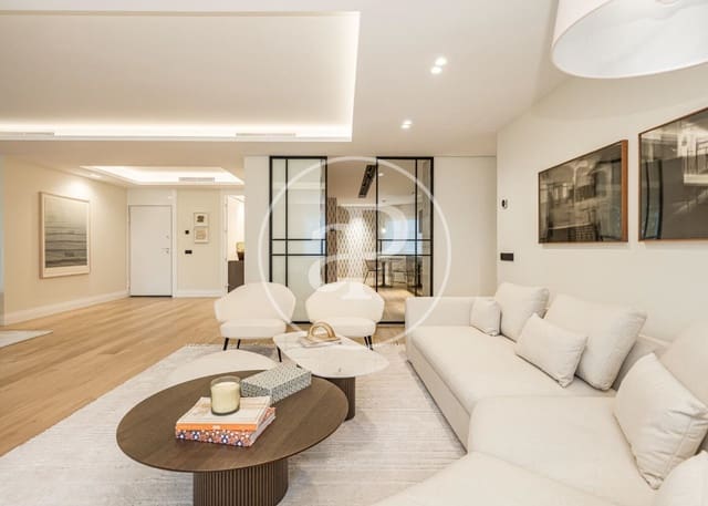 Apartamento de 4 habitaciones en Almagro, Madrid ciudad en venta con garaje - 4.120.000 € (Ref: 10109636)