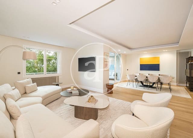 Apartamento de 4 habitaciones en Almagro, Madrid ciudad en venta con garaje - 4.120.000 € (Ref: 10109636)