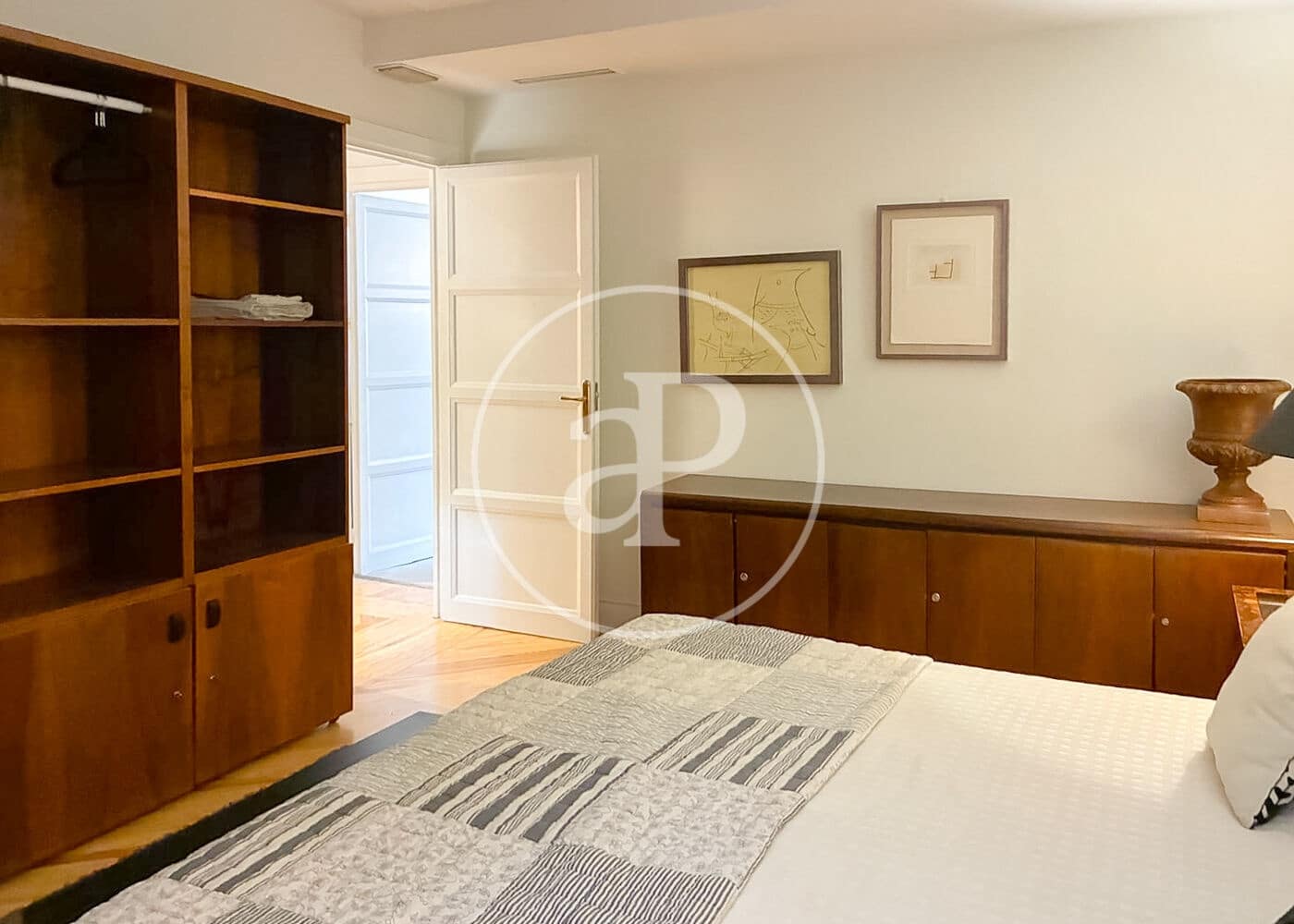 3 slaapkamer Appartement te huur in Madrid stad - € 4.500 (Ref: 10115672)