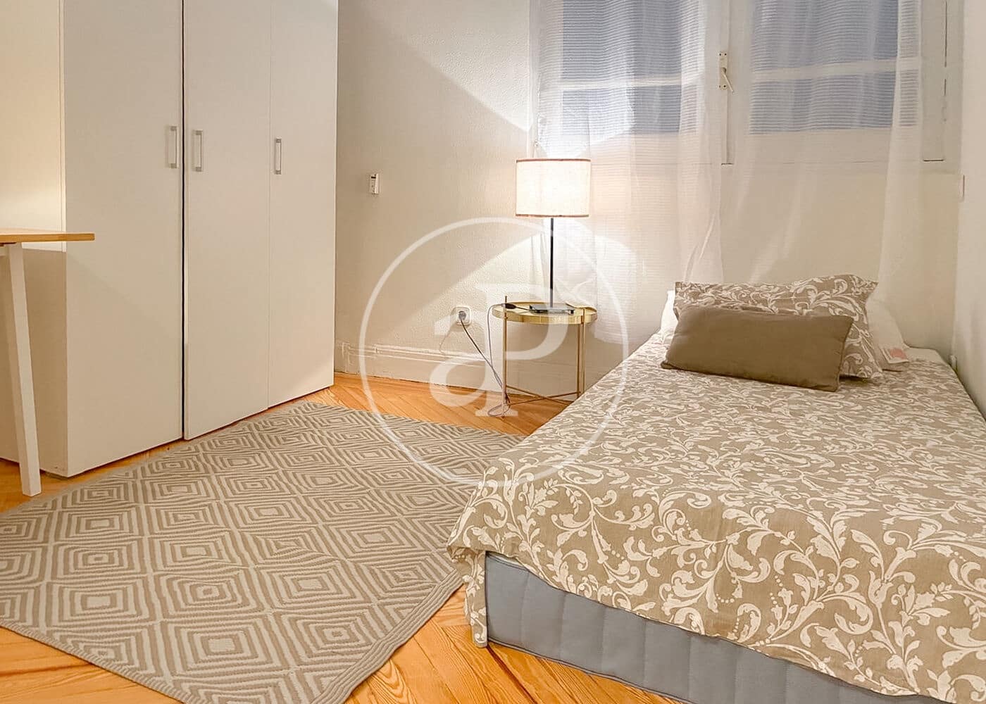 3 slaapkamer Appartement te huur in Madrid stad - € 4.500 (Ref: 10115672)