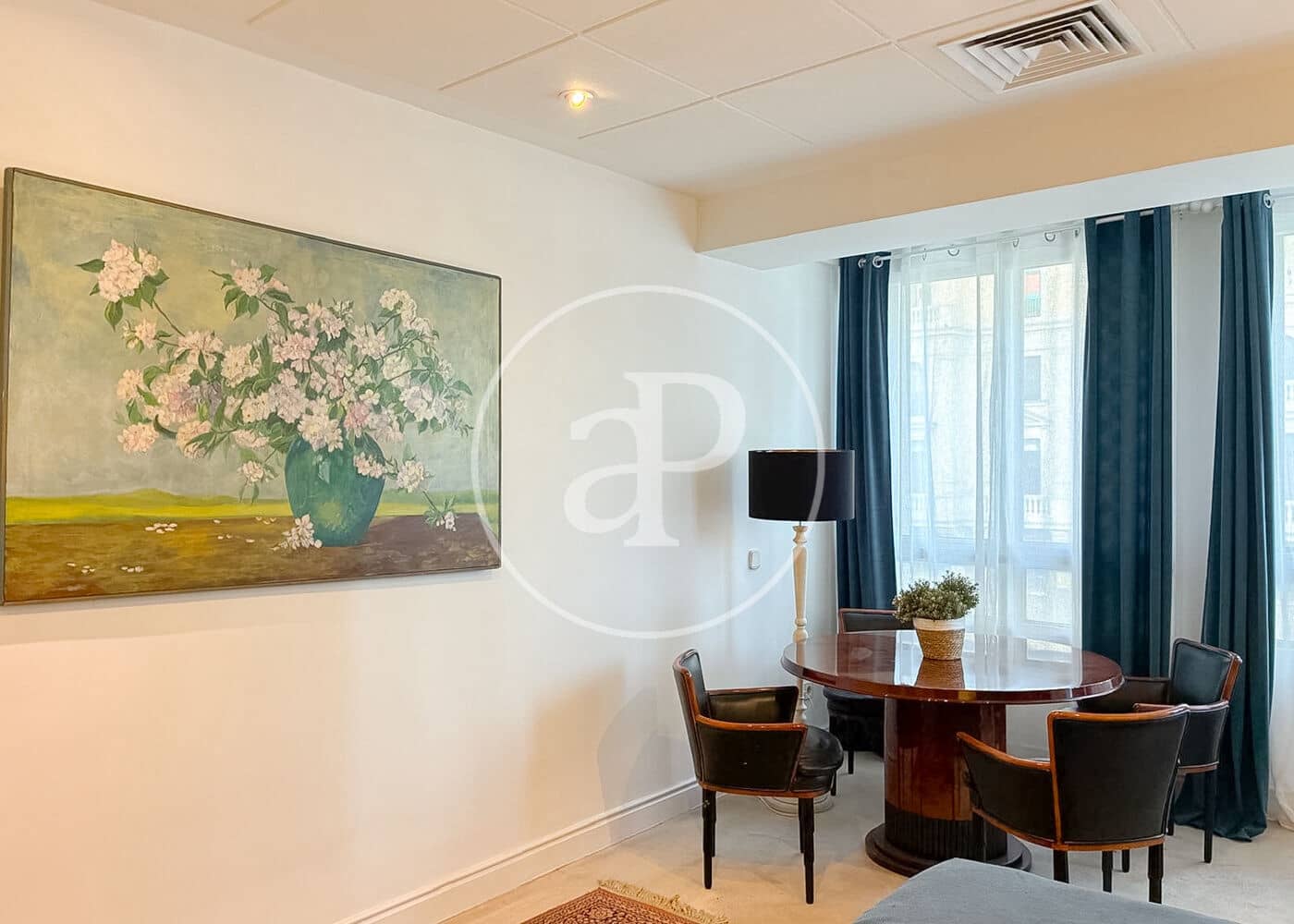 3 slaapkamer Appartement te huur in Madrid stad - € 4.500 (Ref: 10115672)