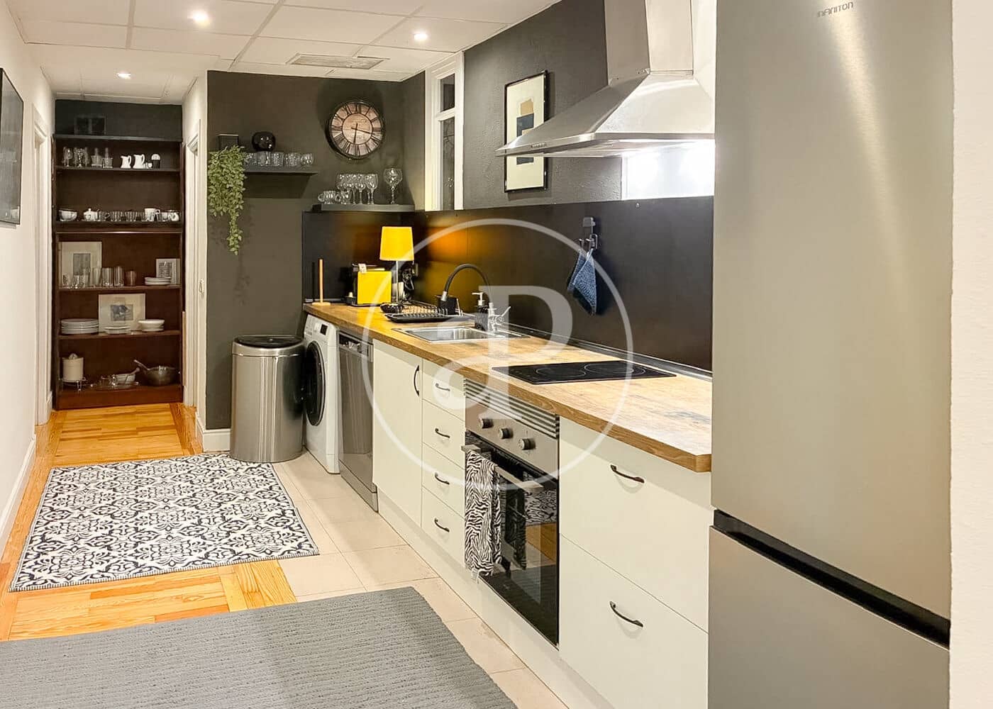 3 slaapkamer Appartement te huur in Madrid stad - € 4.500 (Ref: 10115672)