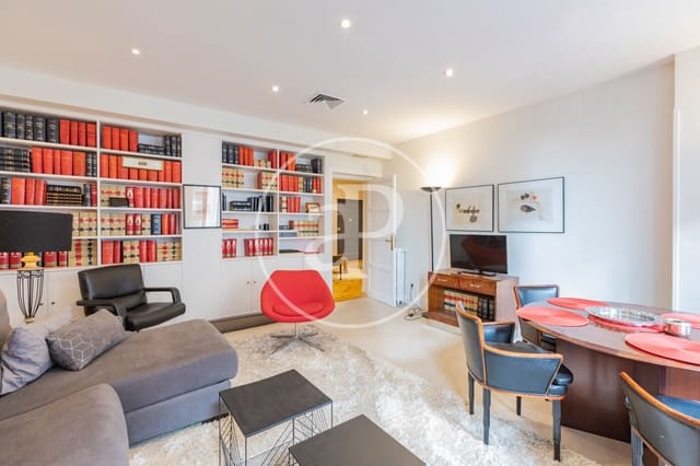Apartamento de 3 habitaciones en Universidad, Madrid ciudad en alquiler - 4.500 € (Ref: 10115672)