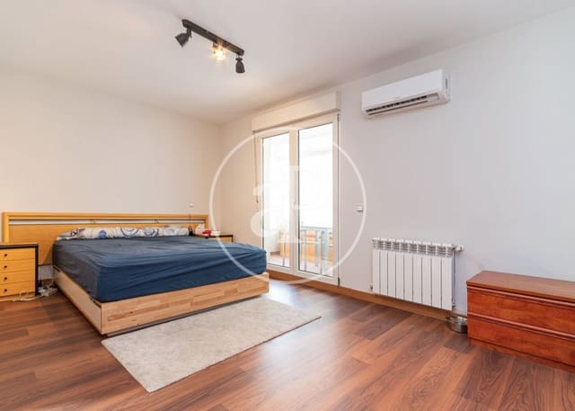 4 slaapkamer Villa te koop in Torrejón de Ardoz met garage - € 640.000 (Ref: 10115673)