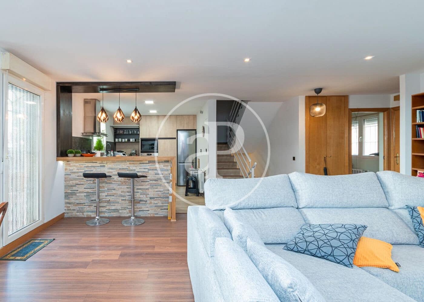 4 bedroom Villa for sale in Torrejon de Ardoz with garage - € 640,000 (Ref: 10115673)