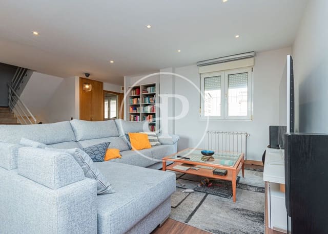 4 slaapkamer Villa te koop in Torrejón de Ardoz met garage - € 640.000 (Ref: 10115673)