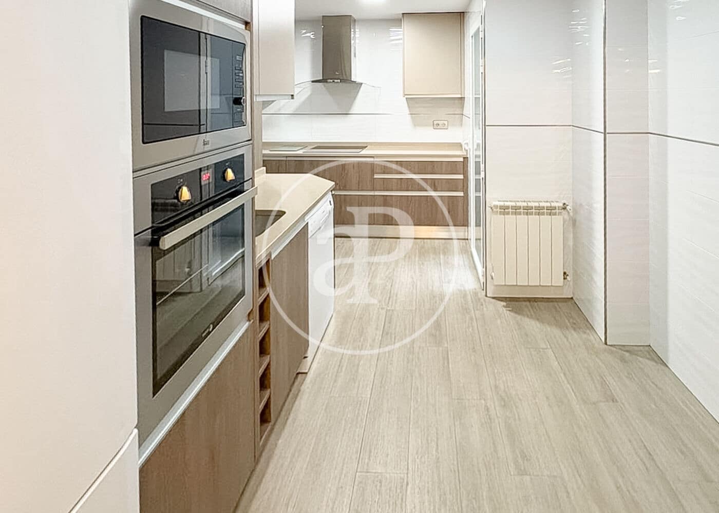 Apartamento de 4 habitaciones en Madrid ciudad en venta con piscina garaje - 1.200.000 € (Ref: 10115677)