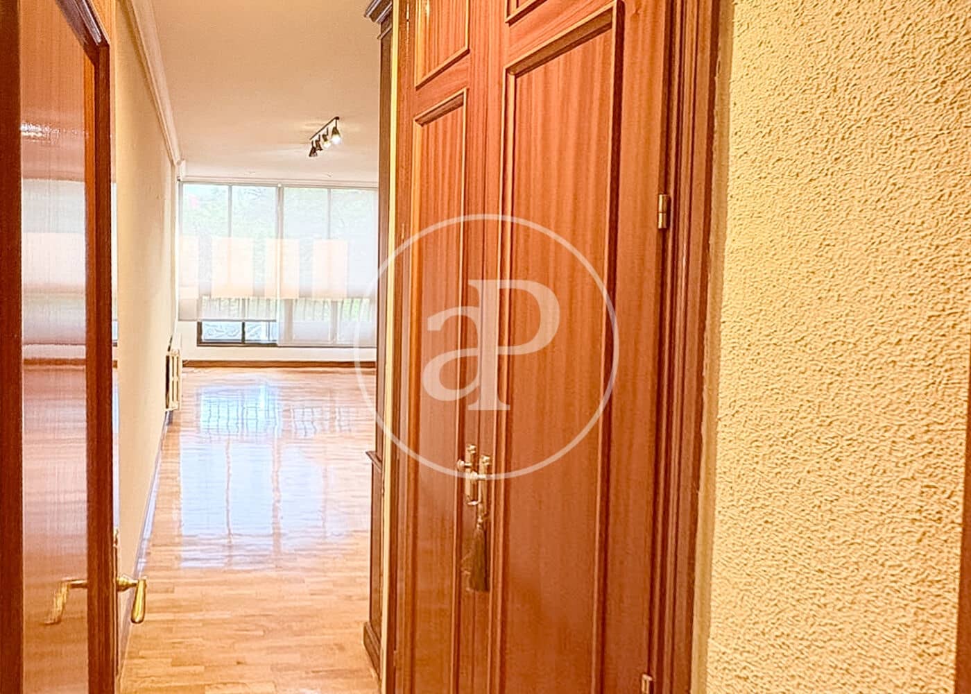 Apartamento de 4 habitaciones en Madrid ciudad en venta con piscina garaje - 1.200.000 € (Ref: 10115677)