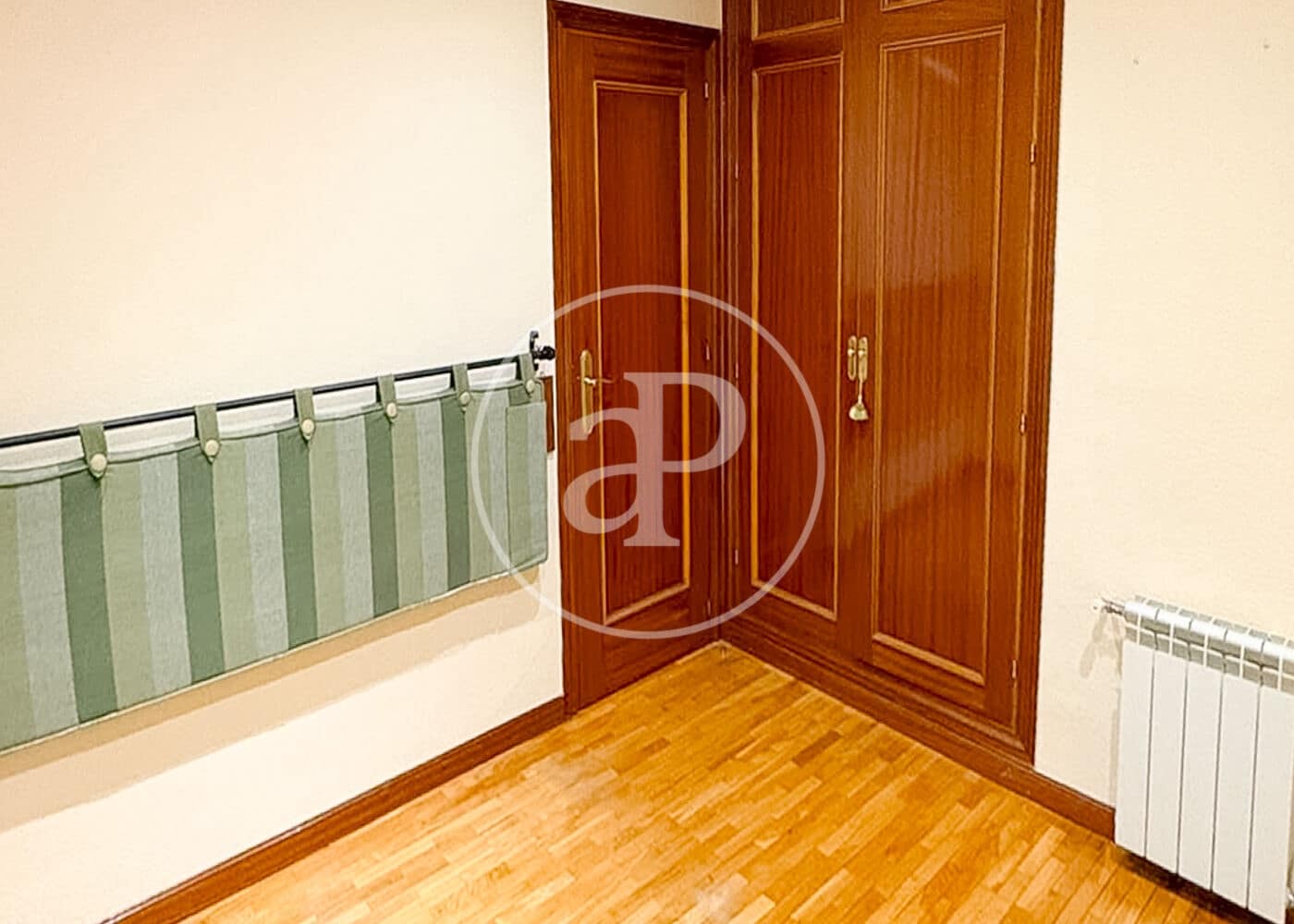 Apartamento de 4 habitaciones en Madrid ciudad en venta con piscina garaje - 1.200.000 € (Ref: 10115677)
