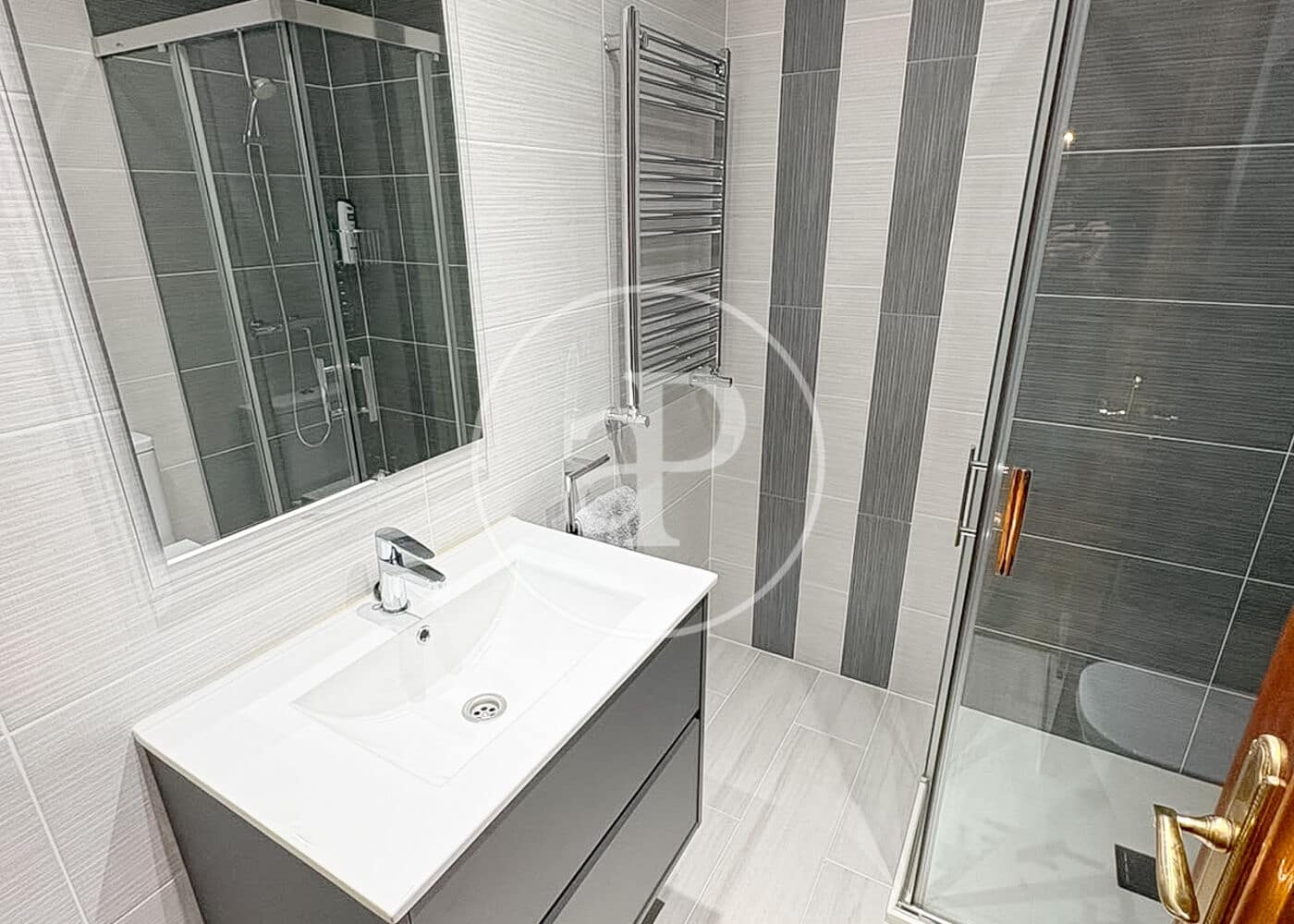 Apartamento de 4 habitaciones en Madrid ciudad en venta con piscina garaje - 1.200.000 € (Ref: 10115677)