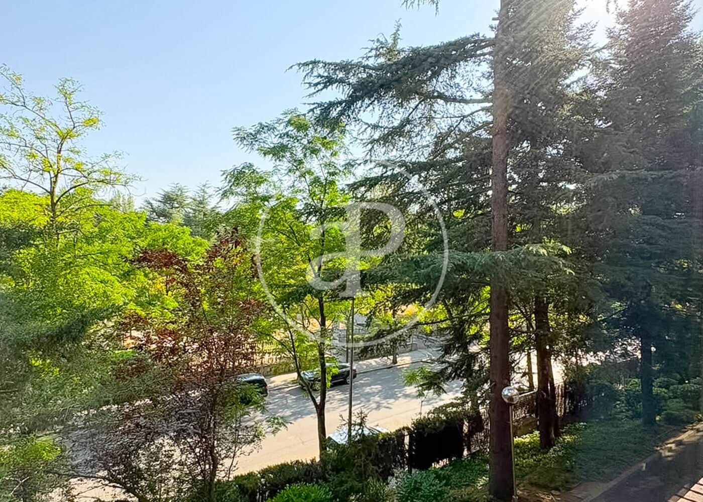 Apartamento de 4 habitaciones en Madrid ciudad en venta con piscina garaje - 1.200.000 € (Ref: 10115677)
