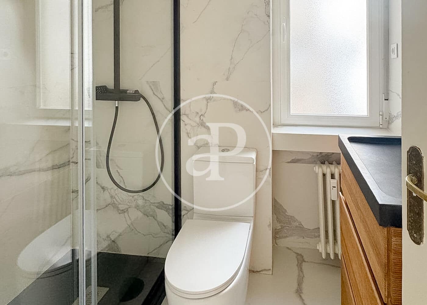 5 slaapkamer Appartement te huur in Madrid stad met garage - € 9.500 (Ref: 10115678)