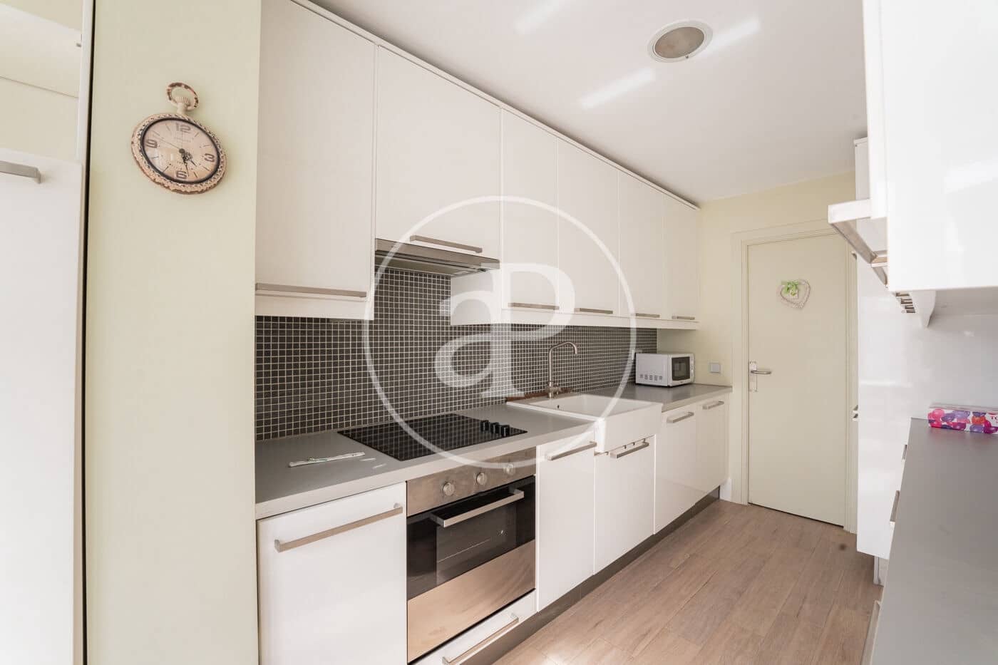 2 bedroom Penthouse for rent in Madrid city - € 2,450 (Ref: 10115679)