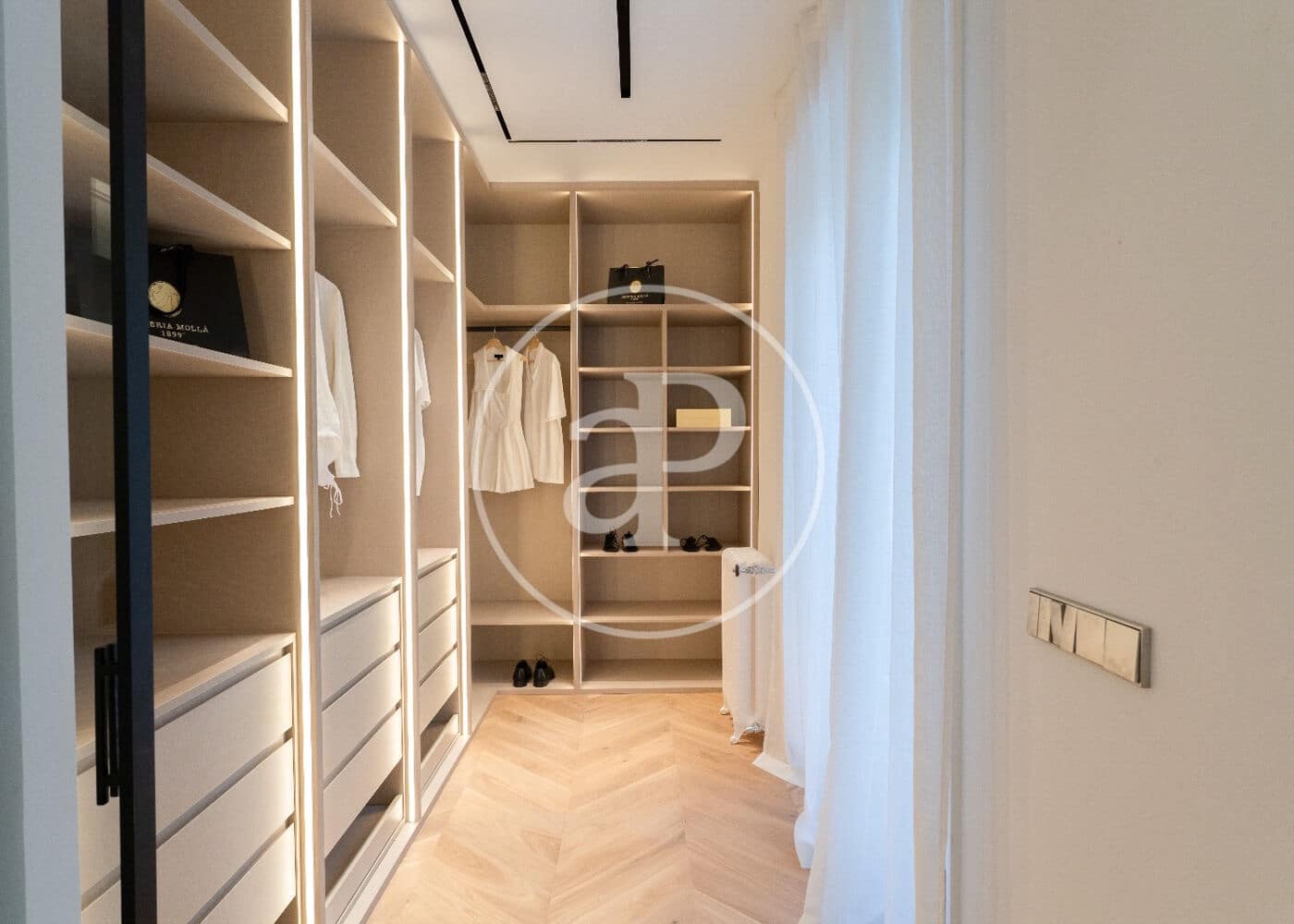 5 bedroom Apartment for sale in Madrid city - € 6,800,000 (Ref: 10115680)