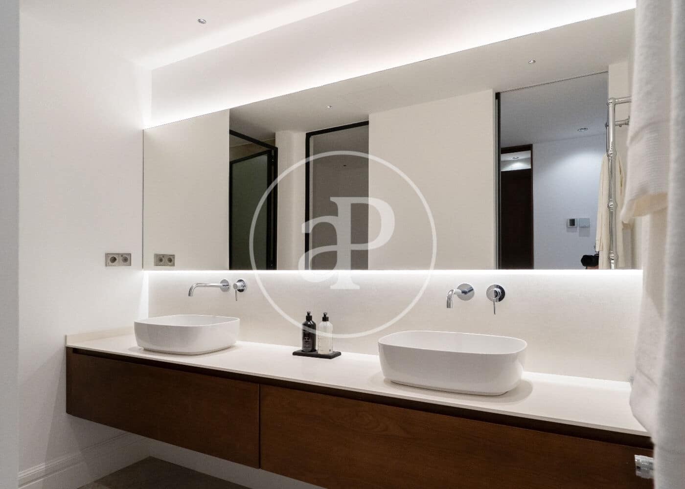 5 bedroom Apartment for sale in Madrid city - € 6,800,000 (Ref: 10115680)