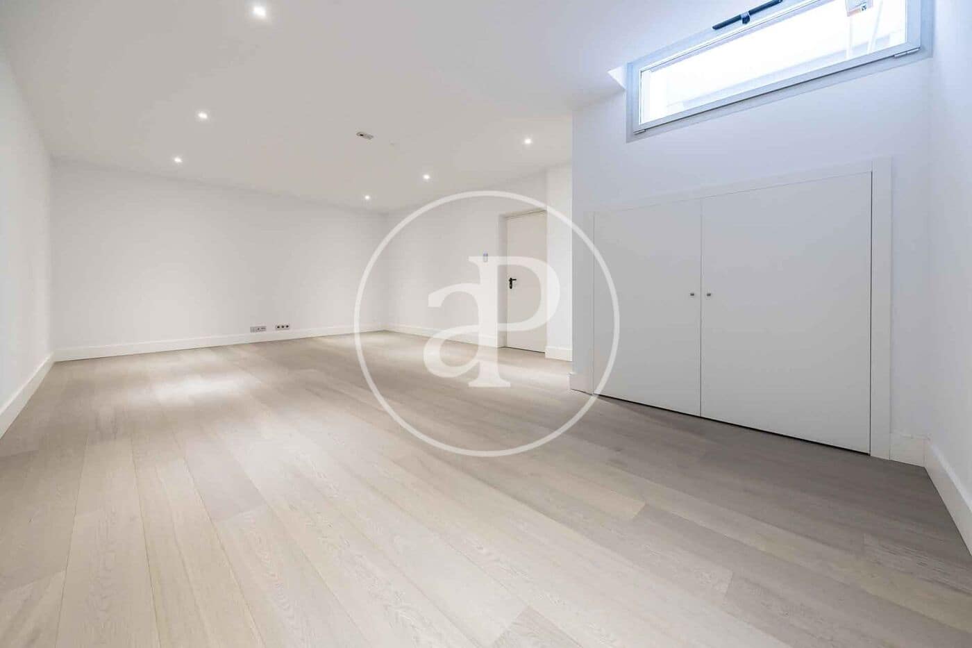 5 sovrum Villa att hyra i Madrid stad med pool garage - 8 000 € (Ref: 10115681)