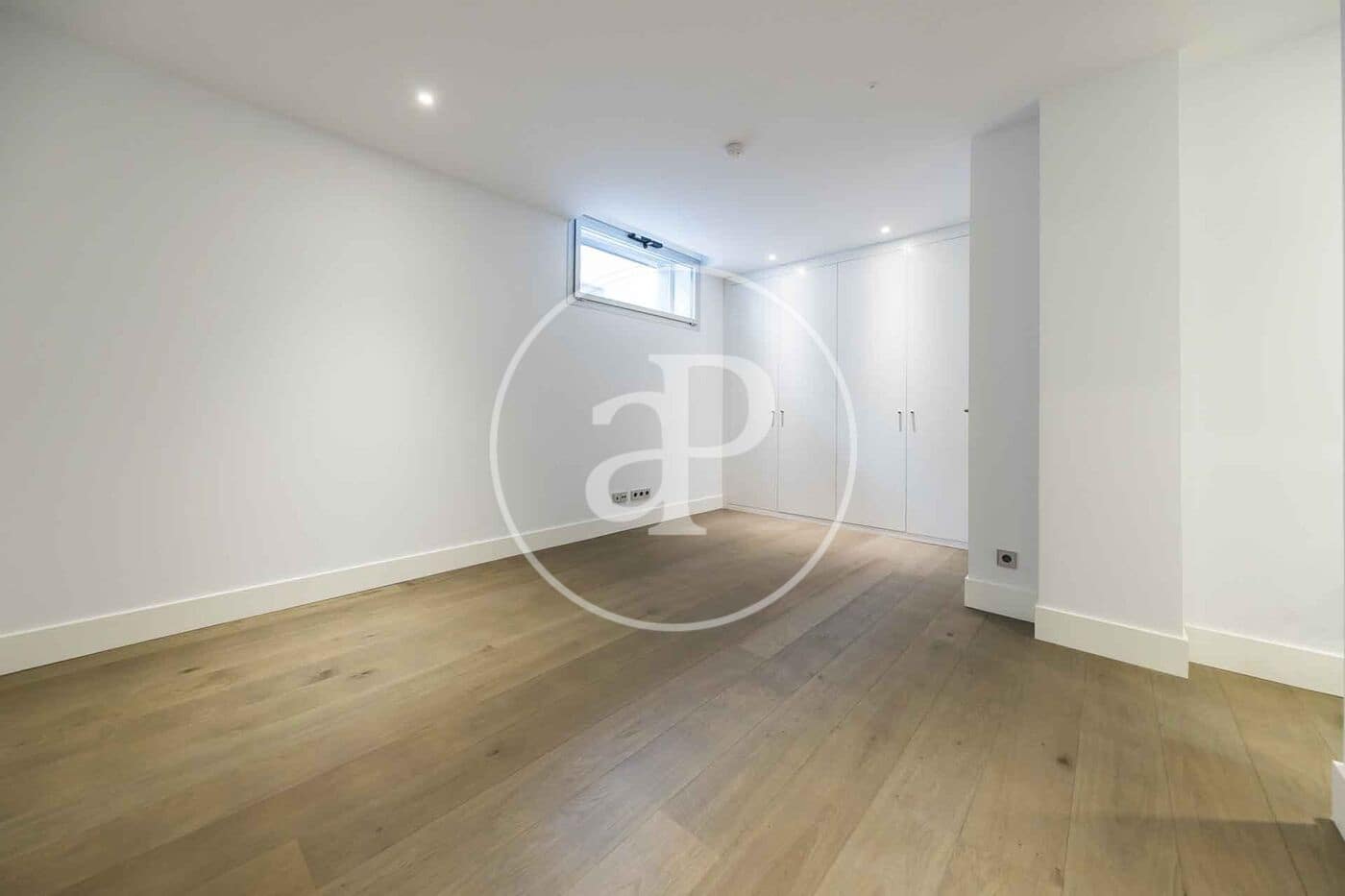 5 sovrum Villa att hyra i Madrid stad med pool garage - 8 000 € (Ref: 10115681)