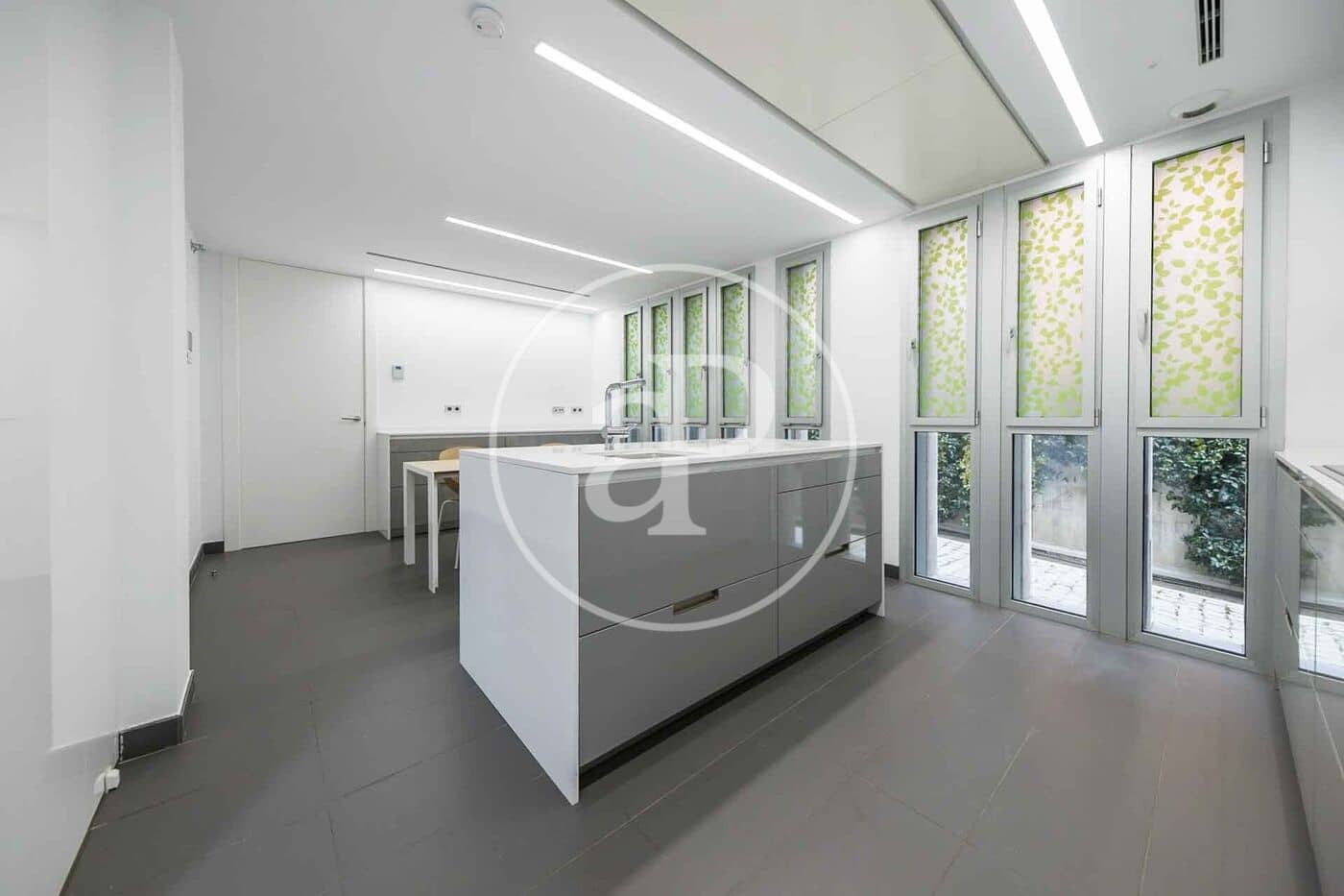 5 sovrum Villa att hyra i Madrid stad med pool garage - 8 000 € (Ref: 10115681)