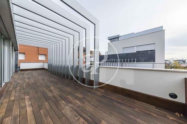 5 sovrum Villa att hyra i Ciudad Lineal, Madrid stad - 8 000 € (Ref: 10115681)