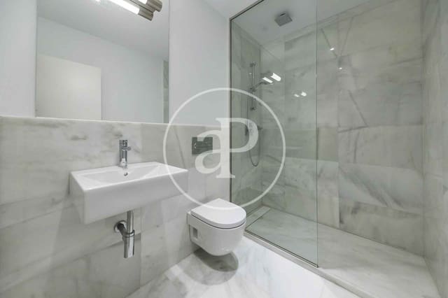 5 sovrum Villa att hyra i Ciudad Lineal, Madrid stad - 8 000 € (Ref: 10115681)