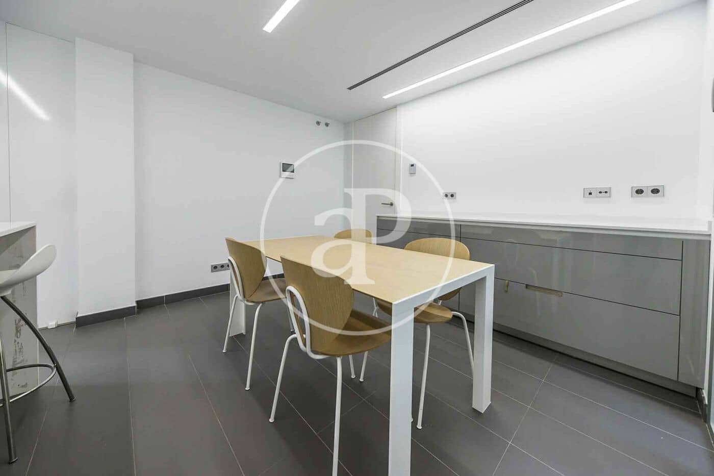 5 sovrum Villa att hyra i Madrid stad med pool garage - 8 000 € (Ref: 10115681)